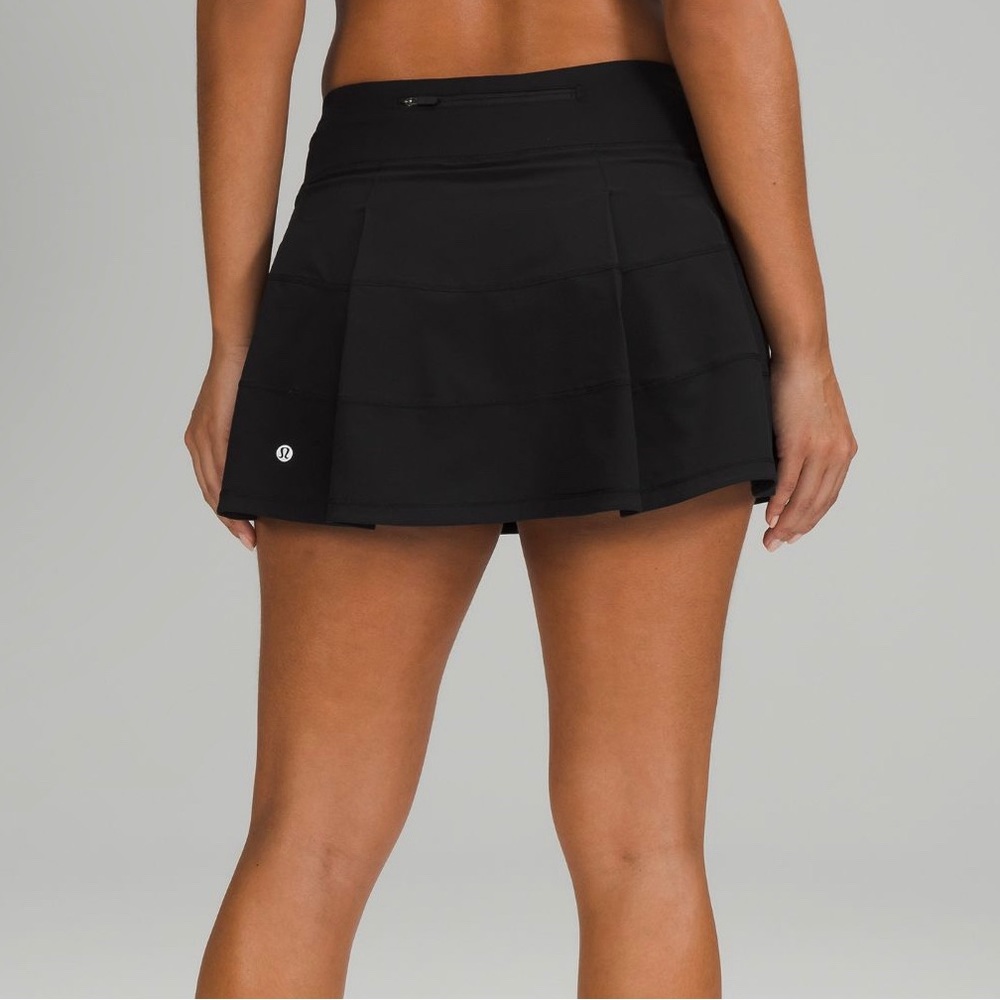 Lululemon Pace Rival Mid-Rise Skirt. Size 0 , black